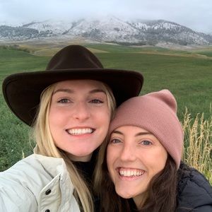 Meet your Posher, Olivia